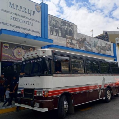 Arrestado conductor de transporte público tras imprudente maniobra en la avenida Lara  