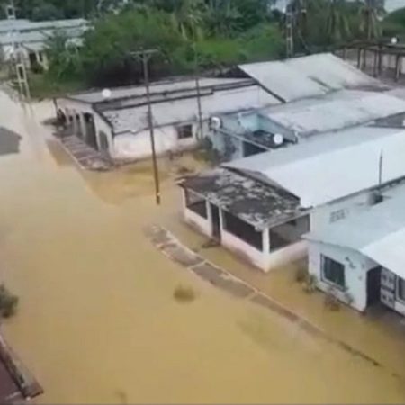 Maduro ordena entregar viviendas a mil 600 familias damnificadas por lluvias