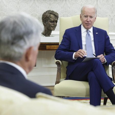 Biden anuncia que EE.UU. enviará más sistemas de misiles avanzados a Ucrania