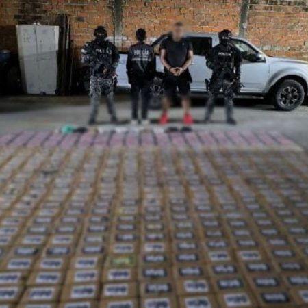 Policía de Ecuador detiene a venezolano con 632,73 kilos de cocaína y 5,79 de marihuana