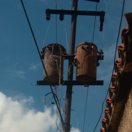 Bajón eléctrico en varios estados, apagón
