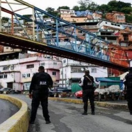 Un herido dejó presunto enfrentamiento entre delincuentes y policías en la Cota 905