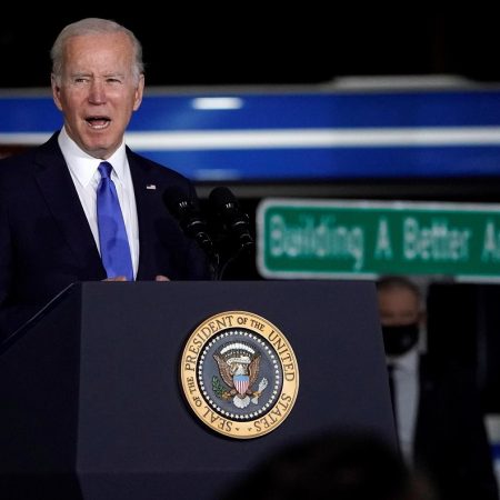 Cumbre de la Democracia de Biden arranca el jueves con polémicas ausencias
