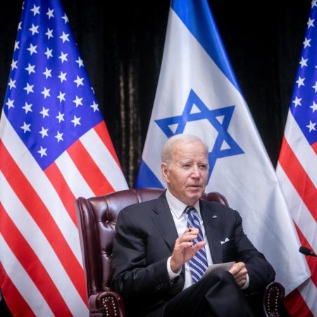 Biden dice que Egipto abrirá el cruce con Gaza para que entren 20 camiones con ayuda