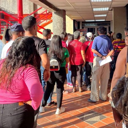 Padres deben dirigirse con la partida de nacimiento del menor, copia de su cédula y la planilla de asignación de cita emitida por el Saime