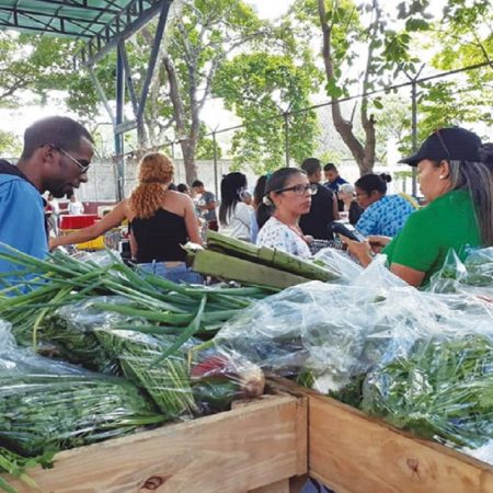 Garantizar el combo hallaquero a precios justos en una relación directa con los agricultores y las cadenas de supermercados. Foto: Minppau