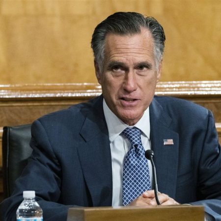 Republicano Mitt Romney entre otros estadounidenses reaccionaron a la victoria de Biden
