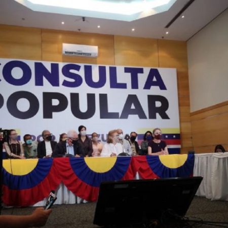 Miguel Pizarro llamó a participar en la consulta popular para alzar la voz contra el fraude del 6-D