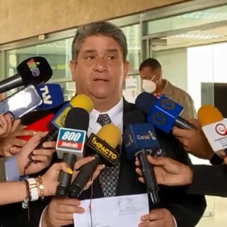 Diputado Correa pide apoyo a Poder Electoral para elecciones primarias opositoras