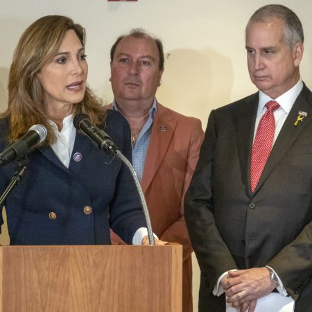 Congresistas republicanos por Florida critican “traición de Biden” al negociar con Maduro