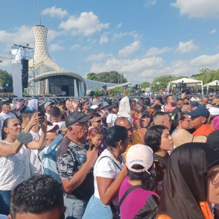 La Divina Pastora arribó a la Catedral de Barquisimeto