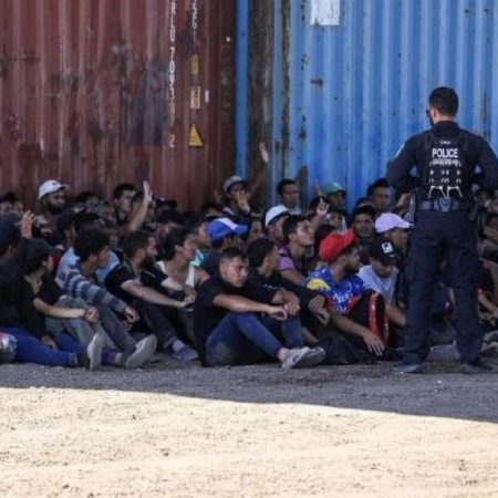 Detenidos 45 migrantes de Venezuela, Ecuador y Colombia por daños en un albergue en Darién