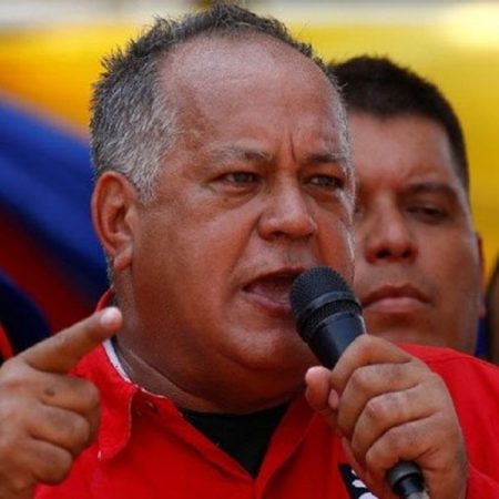 Chavismo augura una "avalancha de votos" a favor de Maduro en las elecciones de julio