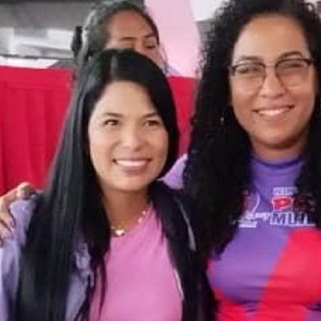 Audys Parra junto a la ministra Diva Guzmán.(Foto cortesía).