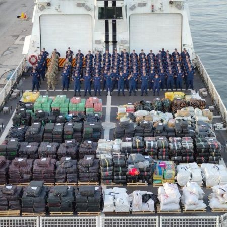Los guardacostas de EEUU anunciaron que alcanzaron un hito histórico con las 76,140 libras de drogas valoradas en $473 millones incautadas en el Pacífico y el Mar Caribe (Foto: Cortesía)