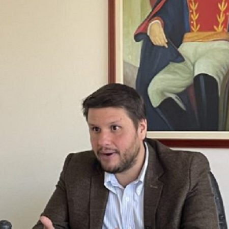 Diplomático Eduardo Battistini: “Maduro busca asaltar el poder en Colombia”