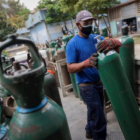 Médicos Unidos denuncia fallo en suministro de oxígeno en hospital de Coro