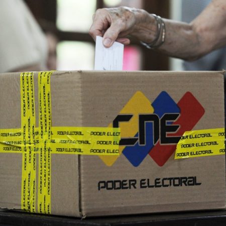 Casi 50 países rechazan el triunfo del chavismo en las elecciones venezolanas