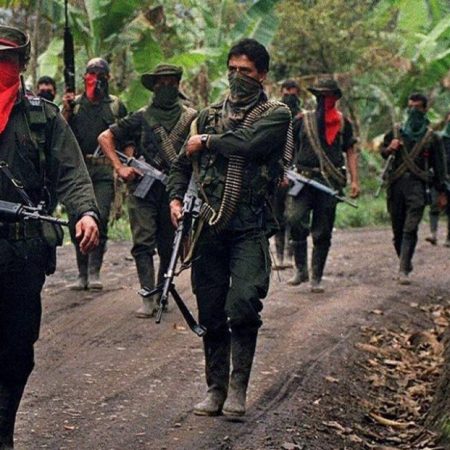 Un suboficial muerto y cuatro soldados heridos en ataque del ELN en Colombia