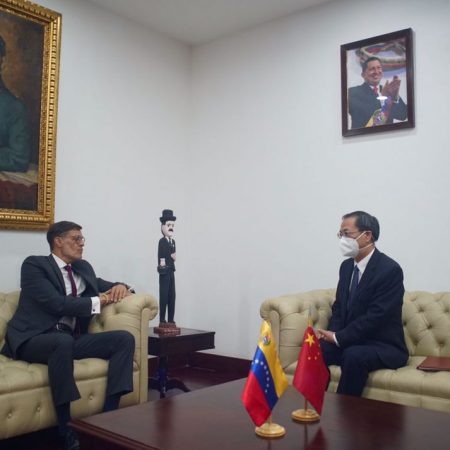 Venezuela recibirá donativo de China para atender a afectados por las lluvias