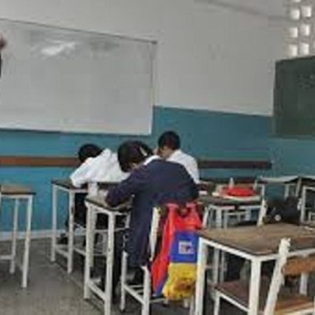 Con bajos sueldos, sin docentes e infraestructura deteriorada iniciará año escolar en septiembre