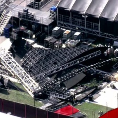 Estructura gigante se derrumbó en el Hard Rock Stadium de Florida