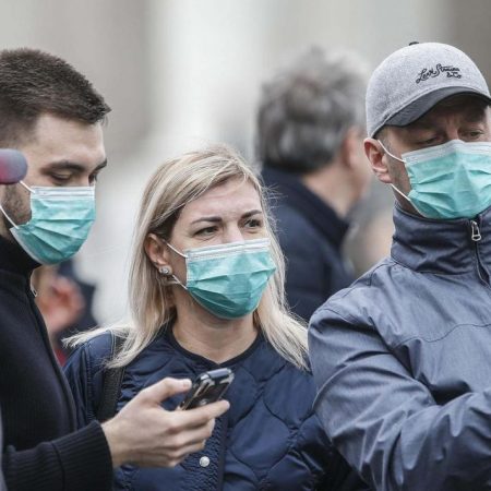 Europa supera los 25 millones de contagios en unas Navidades empañadas por el virus