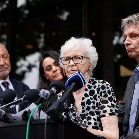 Familiares de los hermanos Menéndez presionan por su liberación a la luz de nuevas pruebas