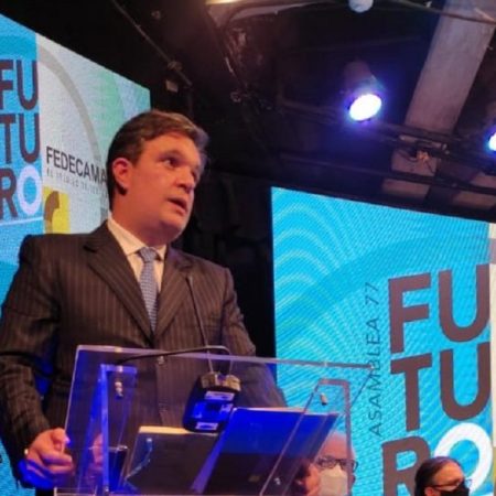 Cussano: Es necesario recuperar relaciones comerciales con el mundo