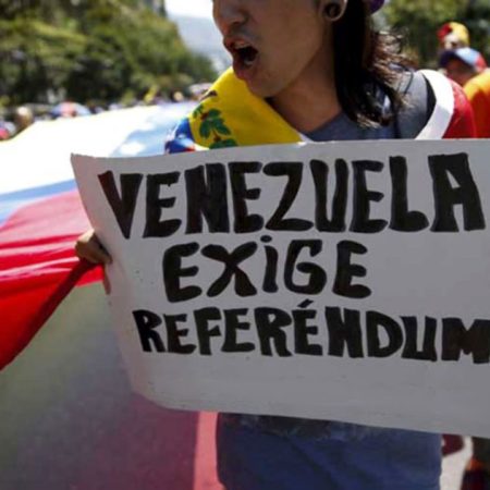 Guaidó acusa a Maduro de fraude por robar la posibilidad de revocatorio