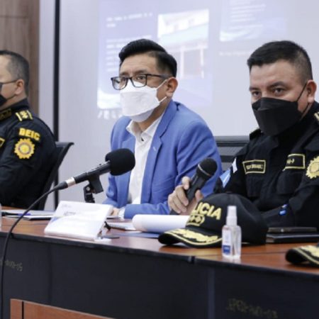 Detienen a funcionarios guatemaltecos