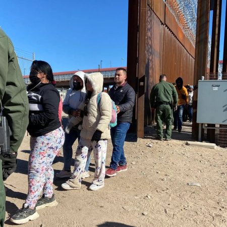 EE.UU. actualiza el proceso de acogida para migrantes de Cuba, Venezuela, Nicaragua y Haití