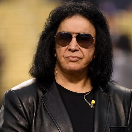 Gene Simmons, vocalista de Kiss, lanza casa productora de cine junto a Gary Hamilton