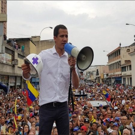 guaido-maracay-26-04-19