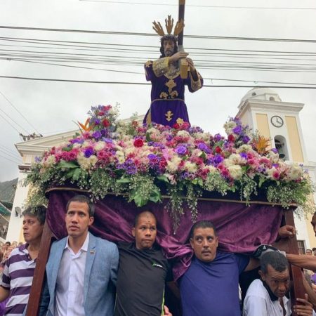 guaido_nazareno-cargando