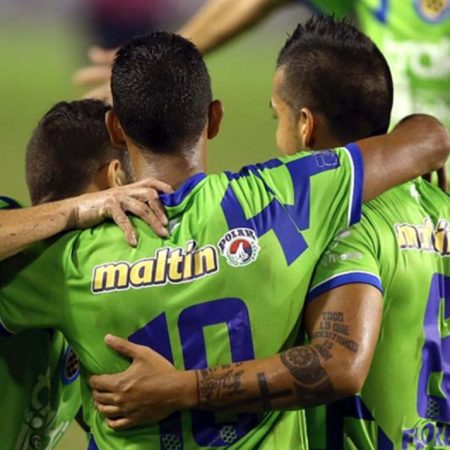 El elenco guayanés sacó un agónico triunfo paa eliminar al Carabobo.Foto: Prensa Mineros