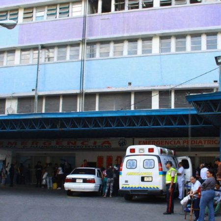 Capriles aseguró que 78 trabajadores del Hospital Pérez Carreño han sido contagiados de COVID-19 (Foto Cortesía)