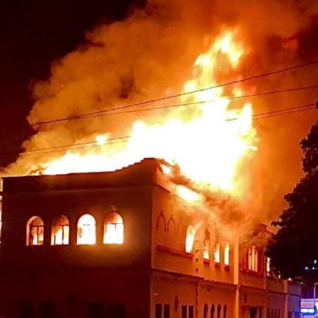 Manifestantes incendiaron Palacio de Justicia de Tuluá en Colombia