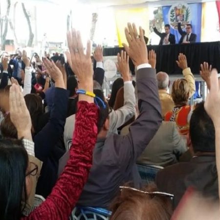 Gustavo Lainnette cuestiona a PJ: Fue el partido que más cargos ocupó en el interinato