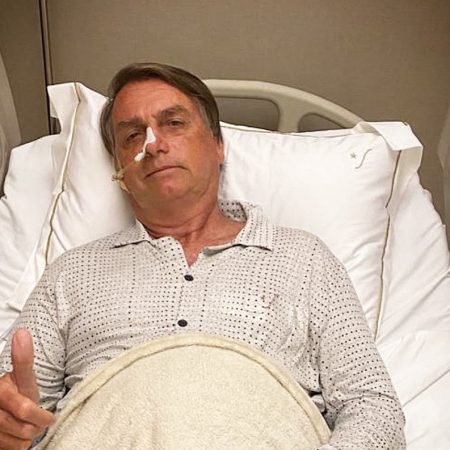 Bolsonaro ingresa en un hospital nuevamente por problemas abdominales
