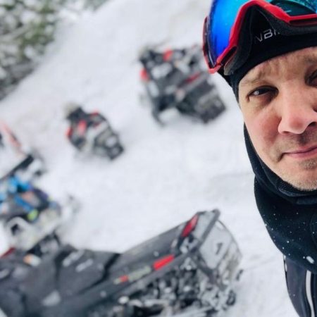 Jeremy Renner, operado de traumatismo torácico por accidente con quitanieves