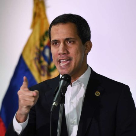 Guaidó pide a los opositores venezolanos "ejercer la mayoría en las calles"