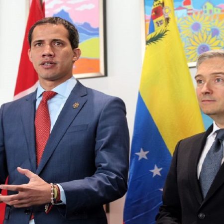 Guaidó junto al ministro de Relaciones Exteriores canadiense, François-Philippe Champagne.(Cortesía)