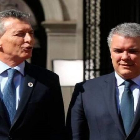 El presidente de Argentina, Mauricio Macri, junto a su homólogo de Colombia, Iván Duque, durante el lanzamiento del proyecto de integración para Suramérica: Prosur, en Santiago de Chile el 23 de marzo. EFE