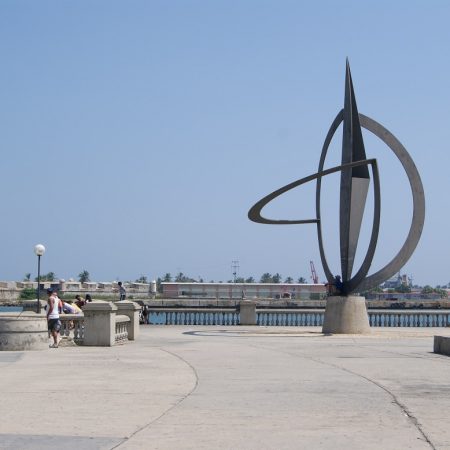 Maduro oficializa creación de zona especial Puerto Cabello-Morón para atraer inversión foránea
