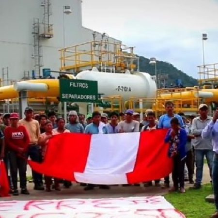 Fuerzas Armadas liberan planta de gas tomada por protestantes en sur de Perú