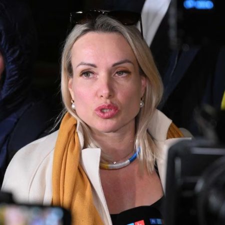 Francia investiga el posible envenenamiento de la periodista opositora rusa Marina Ovsiannikova