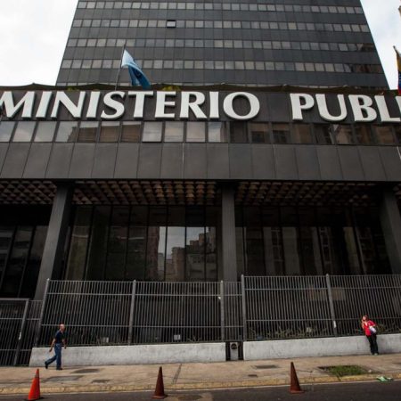 Fiscalía General investigará asesinato de mujer tras quejas contra un alcalde chavista