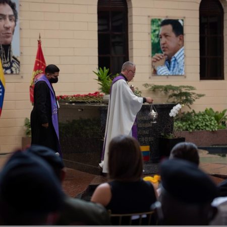 Homenaje a Hugo Chávez, al cumplir 9 años de muerto. (Foto EFE)