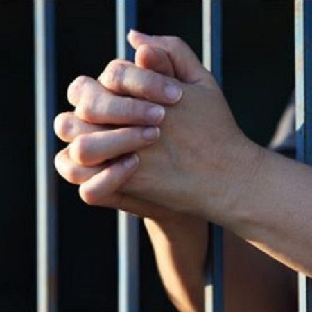 Fundaredes: Más de 200 presas políticas sufren violencia en las cárceles